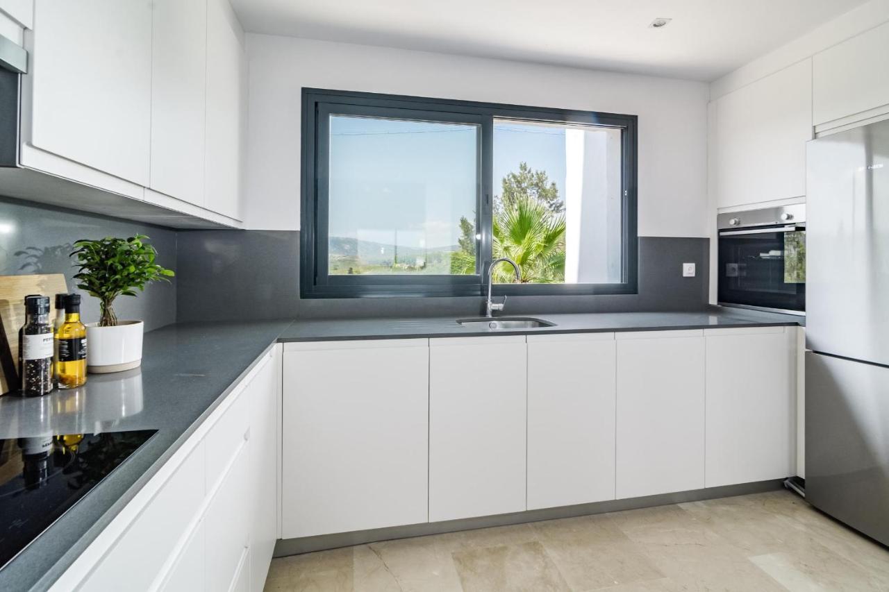 Djc - Modern 2 Bedroom Apartment Close To Beach Casares Eksteriør billede