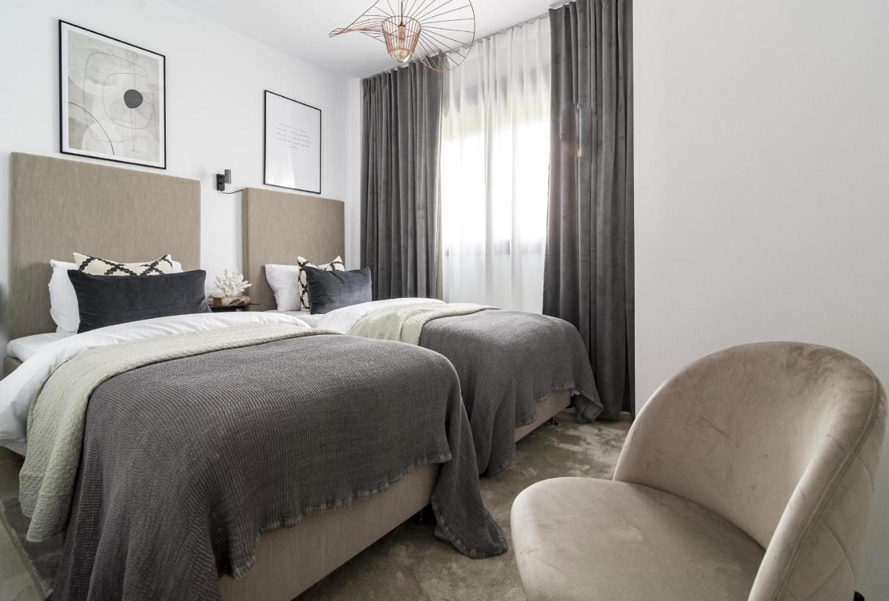 Djc - Modern 2 Bedroom Apartment Close To Beach Casares Eksteriør billede