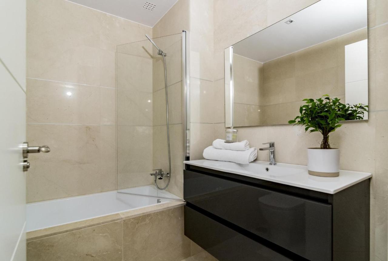 Djc - Modern 2 Bedroom Apartment Close To Beach Casares Eksteriør billede